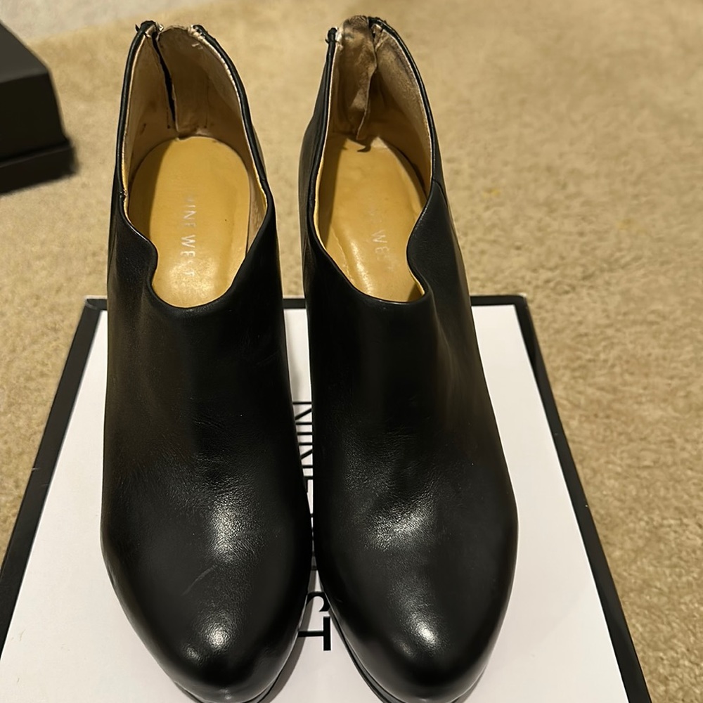 Nine West Bootie 7M